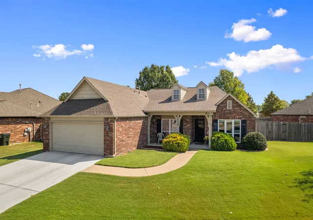 Photo 3 of Sale Pending at 14909 E 88th Street, Owasso, OK 74055 | MLS# 2633666 | Listing updated on 2026-09-18
