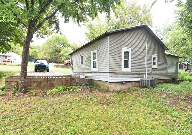 Photo 2 of Single family home for sale at 502 N Industrial Ave E, Sand Springs, OK 74063 | MLS# 2633441 | Listing updated on 2026-09-12