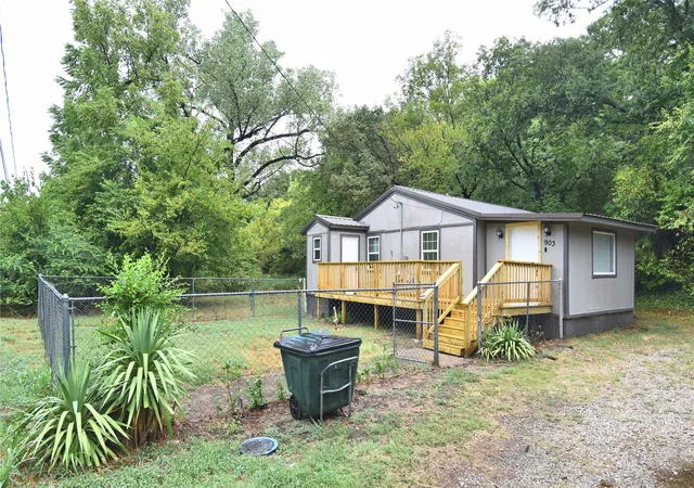 Photo 3 of Single family home for sale at 903 N Industrial Ave, Sand Springs, OK 74063 | MLS# 2633424 | Listing updated on 2026-09-14