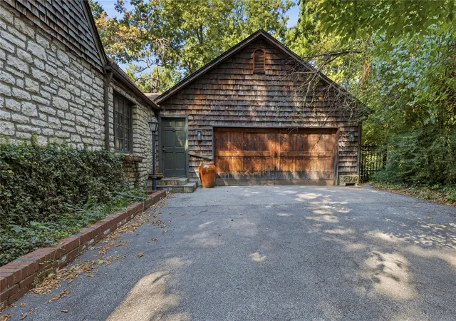 Photo 4 of Single family home for sale at 4730 S Columbia Pl, Tulsa, OK 74105 | MLS# 2633405 | Listing updated on 2026-09-12