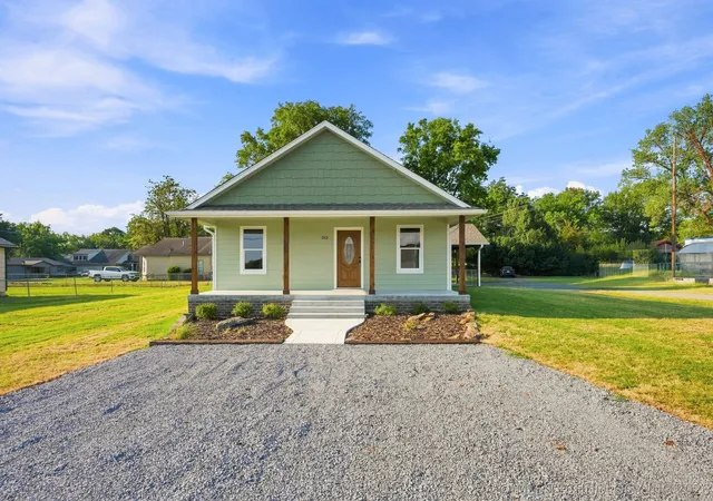 Photo 1 of Single family home for sale at 313 Ohio St, Chouteau, OK 74337 | MLS# 2633660 | Listing updated on 2026-09-12