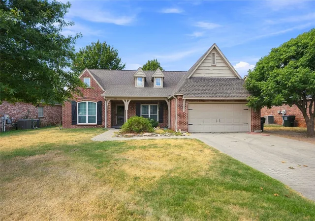Photo 1 of Single family home for sale at 8814 N 131st Eastavenue, Owasso, OK 74055 | MLS# 2632937 | Listing updated on 2026-09-21