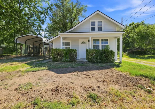 Photo 1 of Single family home for sale at 207 N Date Ave, Broken Arrow, OK 74012 | MLS# 2633691 | Listing updated on 2026-09-12