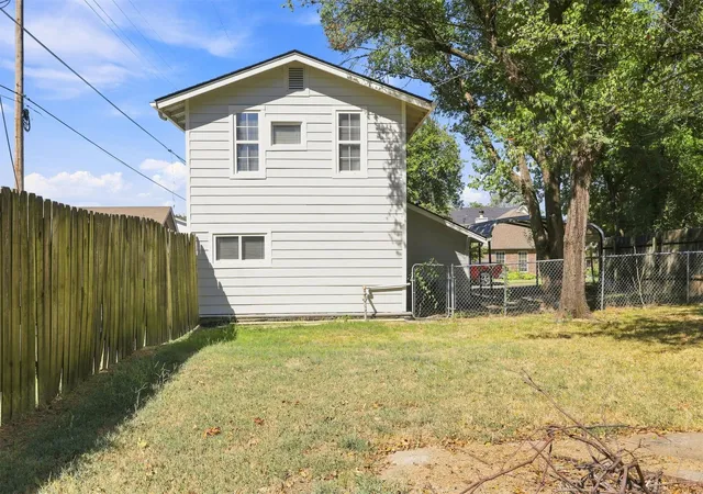 Photo 25 of Single family home for sale at 207 N Date Ave, Broken Arrow, OK 74012 | MLS# 2633691 | Listing updated on 2026-09-12