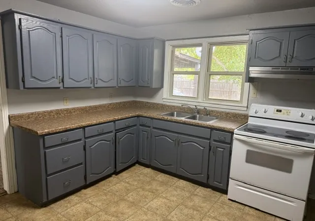 Photo 4 of Single family home for sale at 1101 E Delaware Ave, Mc Alester, OK 74501 | MLS# 2633546 | Listing updated on 2026-09-12