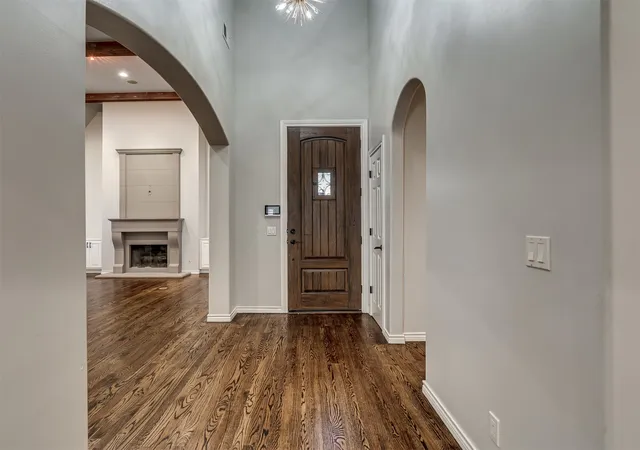 Photo 3 of Sale Pending at 10137 S 77th Eastplace, Tulsa, OK 74133 | MLS# 2625185 | Listing updated on 2026-09-12