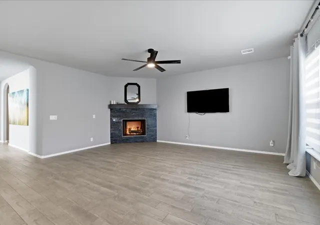 Photo 3 of Single family home for sale at 808 E Edgewater Pl, Broken Arrow, OK 74012 | MLS# 2633636 | Listing updated on 2026-09-12