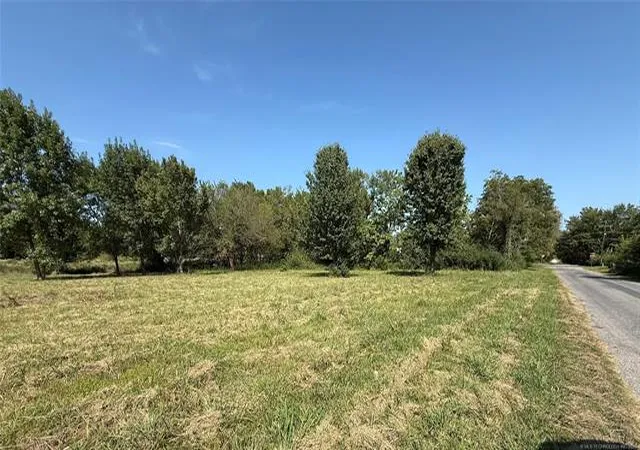 Photo 3 of Land for sale at 1005 Kershaw Dr, Muskogee, OK 74401 | MLS# 2633710 | Listing updated on 2026-09-11
