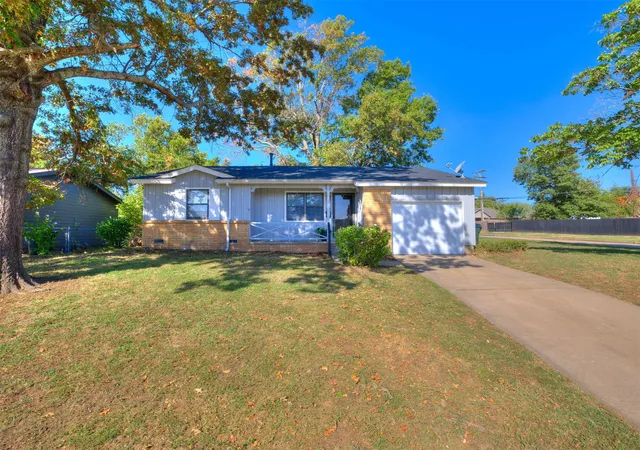 Photo 1 of Single family home for sale at 642 N Moccasin Pl, Sapulpa, OK 74066 | MLS# 2633729 | Listing updated on 2026-09-12