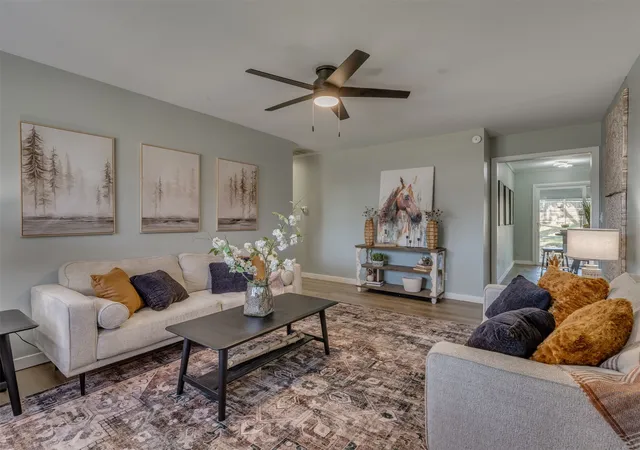 Photo 3 of Single family home for sale at 642 N Moccasin Pl, Sapulpa, OK 74066 | MLS# 2633729 | Listing updated on 2026-09-12