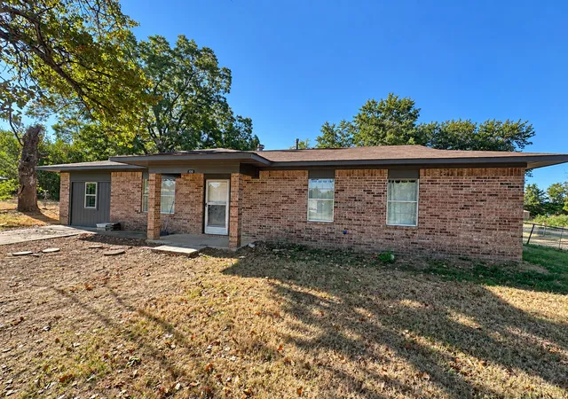 Photo 2 of Single family home for sale at 100 Race Ave, Boswell, OK 74727 | MLS# 2633401 | Listing updated on 2026-09-12