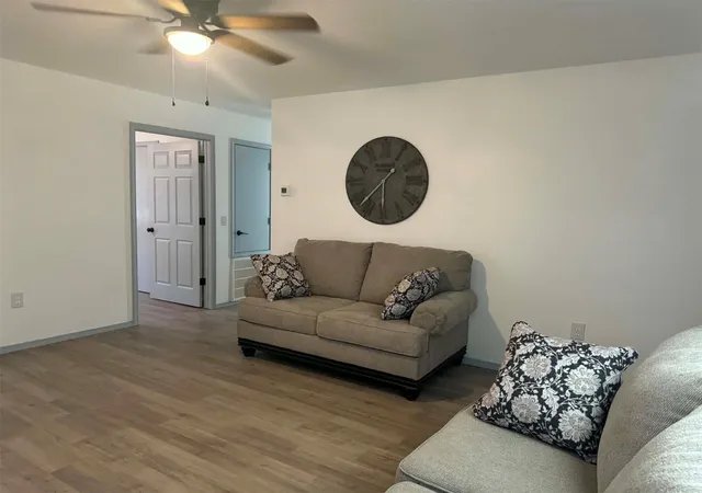 Photo 4 of Single family home for sale at 2106 N Hickory St, Mc Alester, OK 74501 | MLS# 2633746 | Listing updated on 2026-09-12