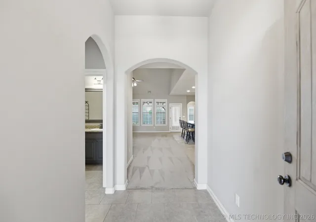 Photo 3 of Sale Pending at 11016 E 83rd Place S, Tulsa, OK 74133 | MLS# 2633692 | Listing updated on 2026-09-18