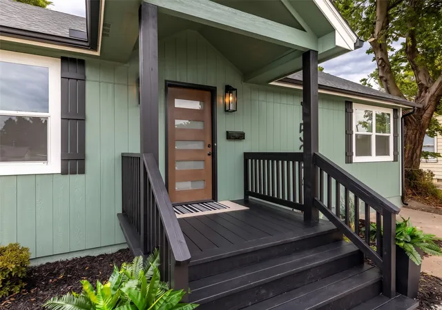 Photo 1 of Single family home for sale at 1532 N Kingston Pl, Tulsa, OK 74115 | MLS# 2633701 | Listing updated on 2026-09-12