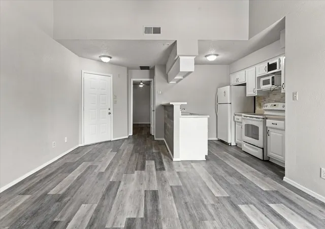 Photo 3 of Condo for sale at 6737 S Peoria Ave #A213, Tulsa, OK 74136 | MLS# 2633471 | Listing updated on 2026-09-12