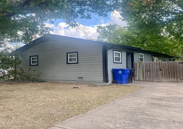 Photo 15 of Single family home for sale at 413 W Nashville Pl S, Broken Arrow, OK 74012 | MLS# 2633783 | Listing updated on 2026-09-12