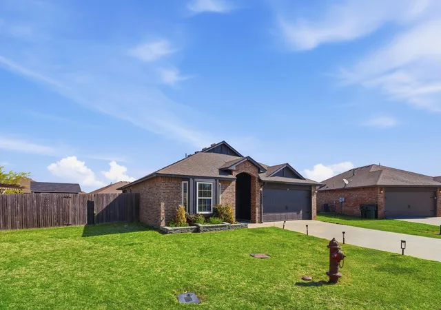 Photo 3 of Single family home for sale at 13364 N 133rd Eastavenue, Collinsville, OK 74021 | MLS# 2633644 | Listing updated on 2026-09-13