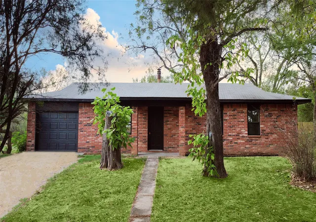 Photo 1 of Single family home for sale at 8141 High Hl Rd, Mc Alester, OK 74501 | MLS# 2633774 | Listing updated on 2026-09-24