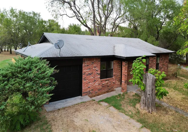 Photo 2 of Single family home for sale at 8141 High Hl Rd, Mc Alester, OK 74501 | MLS# 2633774 | Listing updated on 2026-09-24