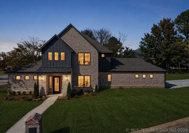Photo 4 of Single family home for sale at 1937 S Surrey Ct, Bartlesville, OK 74006 | MLS# 2633795 | Listing updated on 2026-09-13