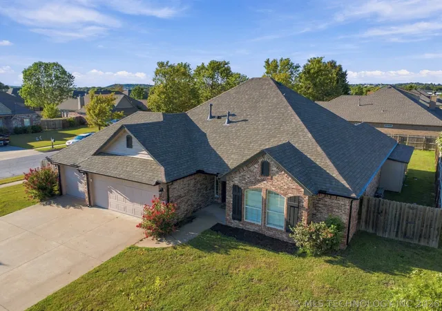 Photo 3 of Single family home for sale at 4457 Pecan Cir, Kiefer, OK 74041 | MLS# 2633698 | Listing updated on 2026-09-13