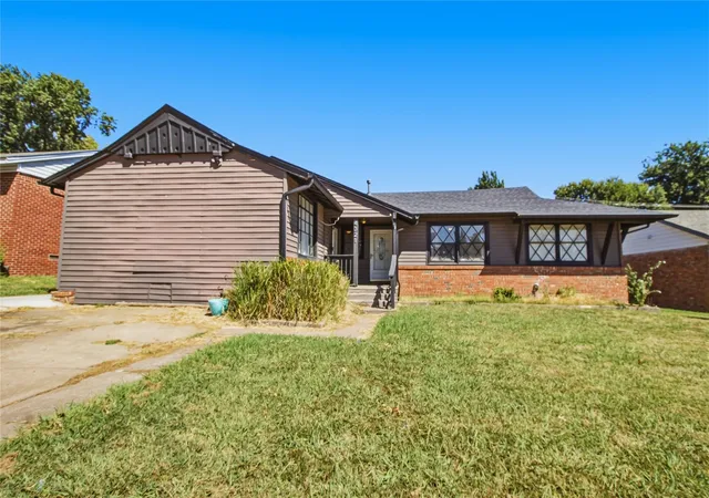 Photo 2 of Single family home for sale at 4321 S Yale Ave, Tulsa, OK 74135 | MLS# 2633796 | Listing updated on 2026-10-06