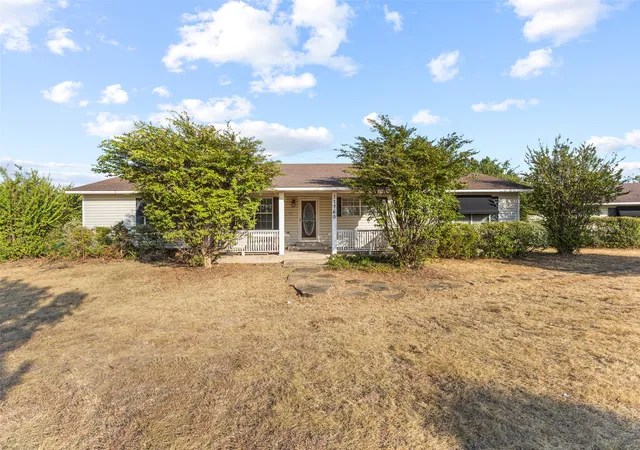 Photo 2 of Single family home for sale at 17760 County Rd 3518, Ada, OK 74820 | MLS# 2633535 | Listing updated on 2026-09-18