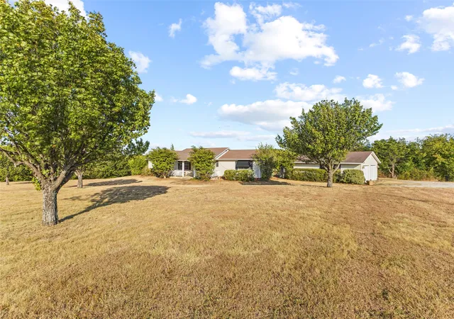 Photo 3 of Single family home for sale at 17760 County Rd 3518, Ada, OK 74820 | MLS# 2633535 | Listing updated on 2026-09-18