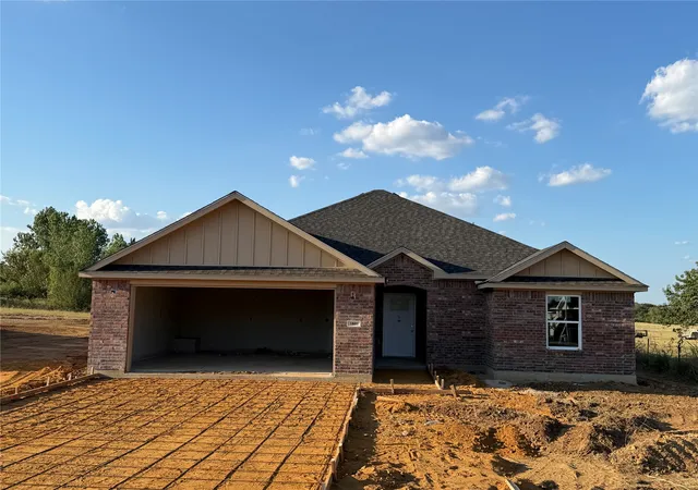 Photo 1 of Single family home for sale at 1860 Silo Rd, Durant, OK 74701 | MLS# 2633808 | Listing updated on 2026-09-13