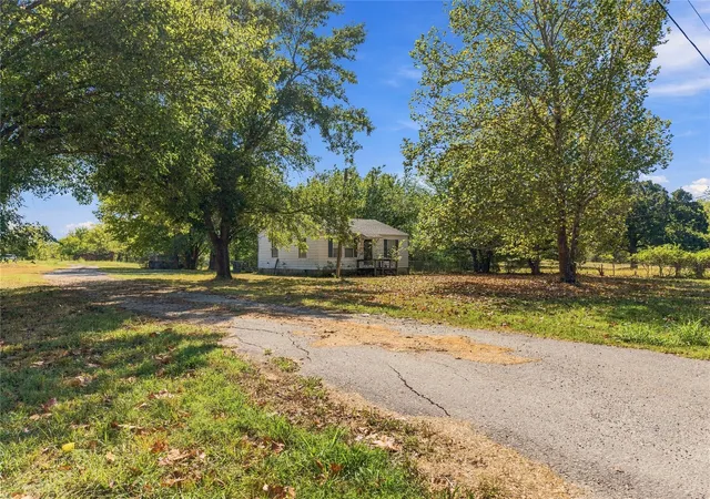 Photo 4 of Single family home for sale at 12817 N Peoria Ave, Skiatook, OK 74070 | MLS# 2632832 | Listing updated on 2026-09-13