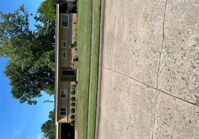 Photo 1 of Single family home for sale at 1761 E 60th Street, Tulsa, OK 74105 | MLS# 2633842 | Listing updated on 2026-09-14