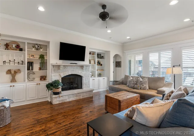 Photo 2 of Single family home for sale at 3911 W Tucson Pl, Broken Arrow, OK 74011 | MLS# 2633866 | Listing updated on 2026-10-22