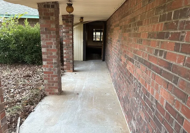 Photo 2 of Single family home for sale at 1882 Oak Knoll Dr, Sperry, OK 74073 | MLS# 2633888 | Listing updated on 2026-09-15