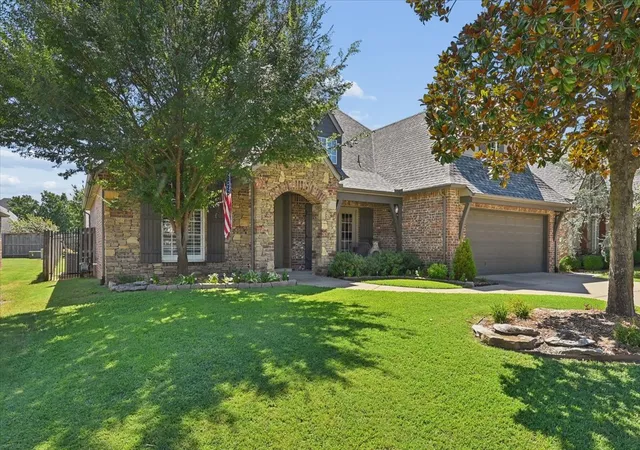 Photo 1 of Sale Pending at 9522 E 118th Street S, Bixby, OK 74008 | MLS# 2633663 | Listing updated on 2026-09-16
