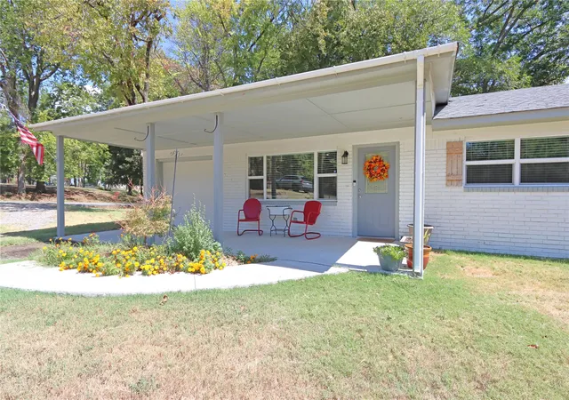 Photo 2 of Single family home for sale at 34122 E 698 Terrace, Wagoner, OK 74467 | MLS# 2633899 | Listing updated on 2026-10-05