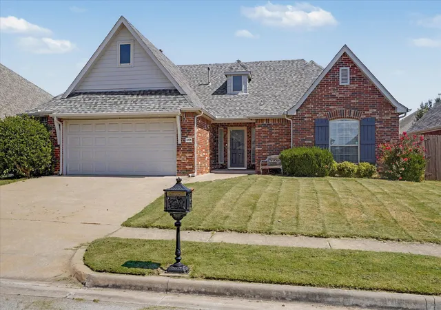 Photo 1 of Single family home for sale at 12529 S Date Pl, Jenks, OK 74037 | MLS# 2633908 | Listing updated on 2026-09-24