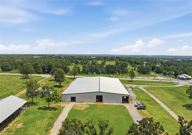 Photo 3 of Single family home for sale at 13354 E 520 Road, Colcord, OK 74338 | MLS# 2628265 | Listing updated on 2026-09-15