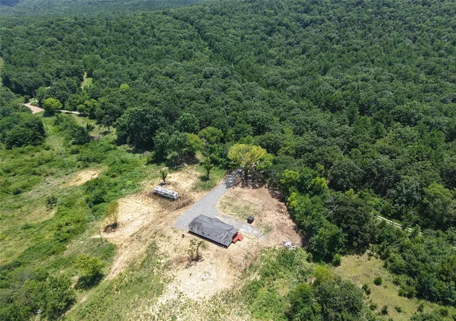 Photo 3 of Manufactured home for sale at 33594 Johnson, Shady Point, OK 74956 | MLS# 2629778 | Listing updated on 2026-09-15