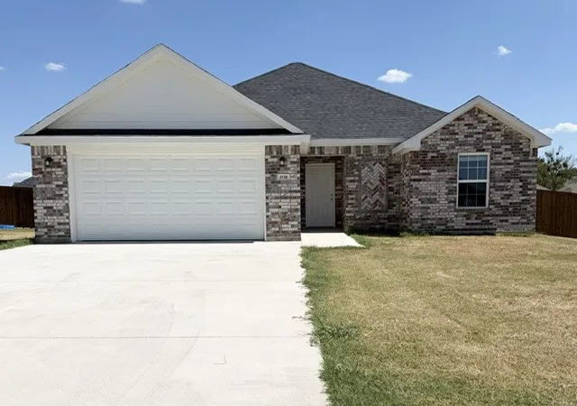 Photo 1 of Single family home for sale at 3138 Seabiscuit, Durant, OK 74701 | MLS# 2633453 | Listing updated on 2026-09-15