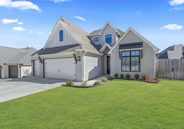 Photo 3 of Single family home for sale at 442 E 127th Place S, Jenks, OK 74037 | MLS# 2633689 | Listing updated on 2026-09-17