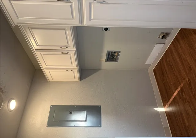 Photo 3 of Townhouse for sale at 1432 S Stoneridge Manor, Ardmore, OK 73401 | MLS# 2633411 | Listing updated on 2026-09-30