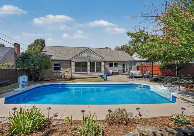 Photo 2 of Single family home for sale at 2121 S Louisville Ave, Tulsa, OK 74114 | MLS# 2634071 | Listing updated on 2026-10-20