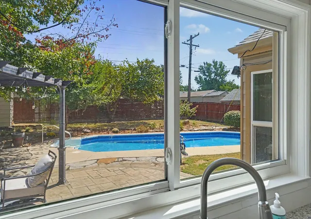 Photo 3 of Single family home for sale at 2121 S Louisville Ave, Tulsa, OK 74114 | MLS# 2634071 | Listing updated on 2026-10-20