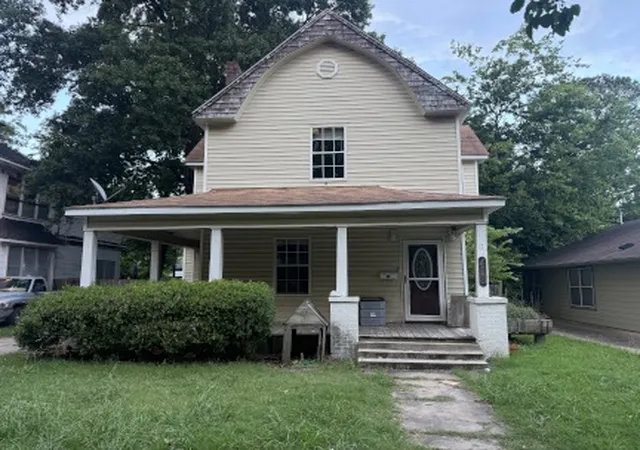 Photo 1 of Sale Pending at 410 N 14th Street, Muskogee, OK 74401 | MLS# 2633331 | Listing updated on 2026-10-27