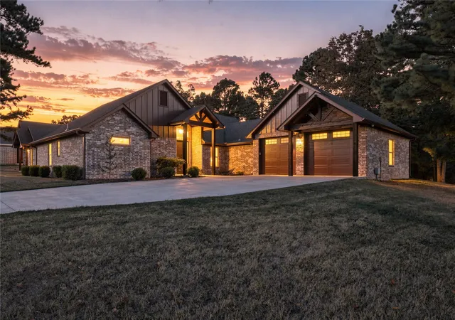 Photo 1 of Sale Pending at 16265 N 573 Road, Tahlequah, OK 74464 | MLS# 2634605 | Listing updated on 2026-10-22