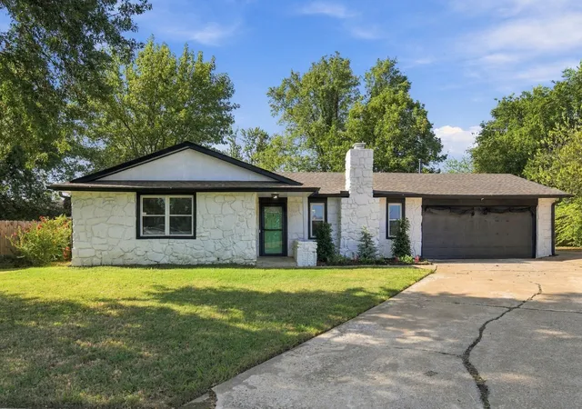 Photo 1 of Single family home for sale at 4312 S Birch Pl, Broken Arrow, OK 74011 | MLS# 2634481 | Listing updated on 2026-10-22