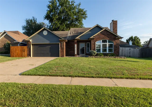 Single family home for sale at 1146 E 137th Street, Glenpool, OK 74033 | MLS# 2634678