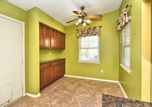 Photo 2 of Single family home for sale at 5605 S Juniper Ave, Broken Arrow, OK 74011 | MLS# 2634526 | Listing updated on 2026-10-21