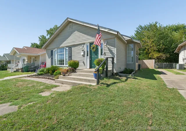 Photo 2 of Single family home for sale at 710 N Mckinley Ave, Sand Springs, OK 74063 | MLS# 2634700 | Listing updated on 2026-10-20