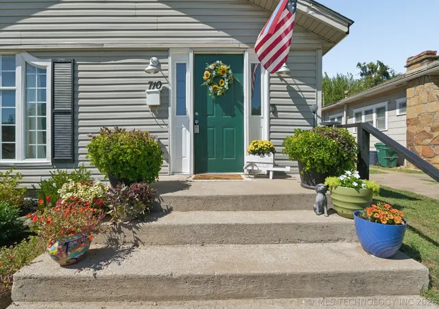 Photo 3 of Single family home for sale at 710 N Mckinley Ave, Sand Springs, OK 74063 | MLS# 2634700 | Listing updated on 2026-10-20